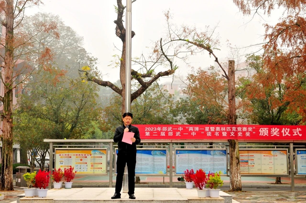 1703040355512766.jpg 3dd08f428b6afcc4681e80d7db6c699a.jpg