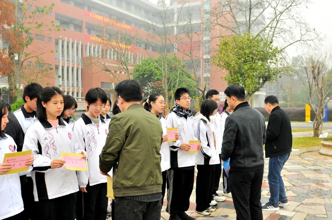 1703040736486689.jpg 2a30785d738973fa1b6f19c3b110ff16.jpg