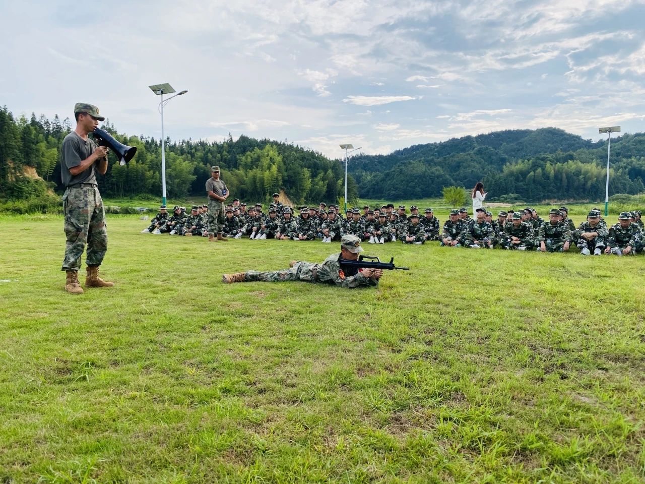 1723596432103706.jpg f10e24d2941fcf71e7ee861993044fb3.jpg