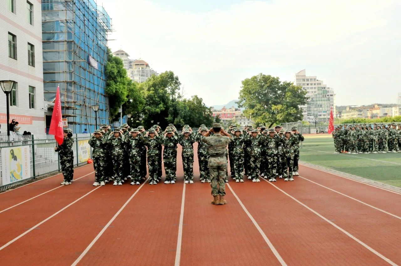 1723602240944547.jpg 25f982d70fd4bac57eb1a35e5b06287e.jpg