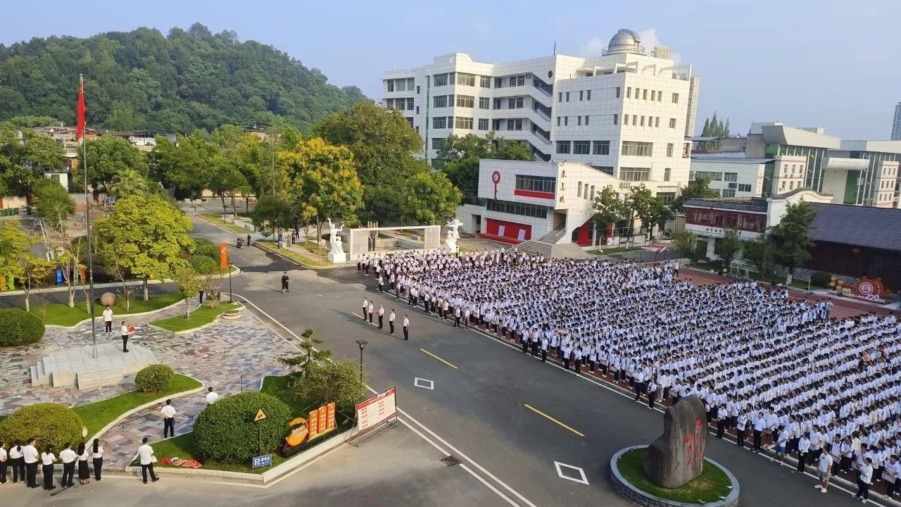 1725499535441333.jpg 01cd5a9064c5705716d73d0826cf94c9.jpg