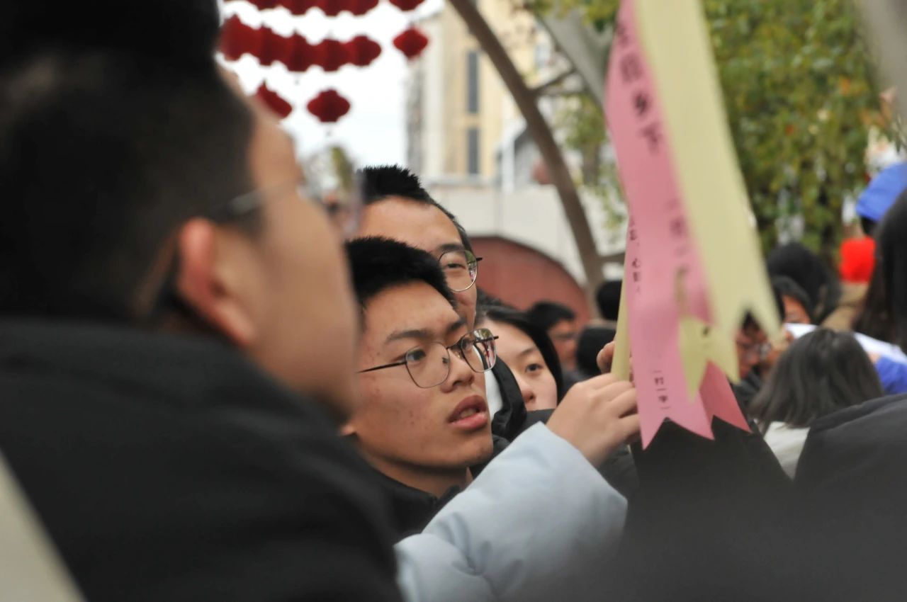 1726039622932885.jpg 61d45d4e97ea81ae0d832035e9058ad8.jpg