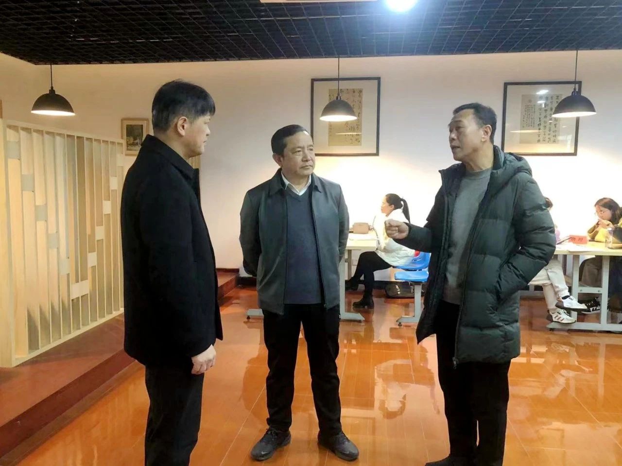 1726191665705290.jpg ee03c7ebd606d2087a463c73754a2ebc.jpg